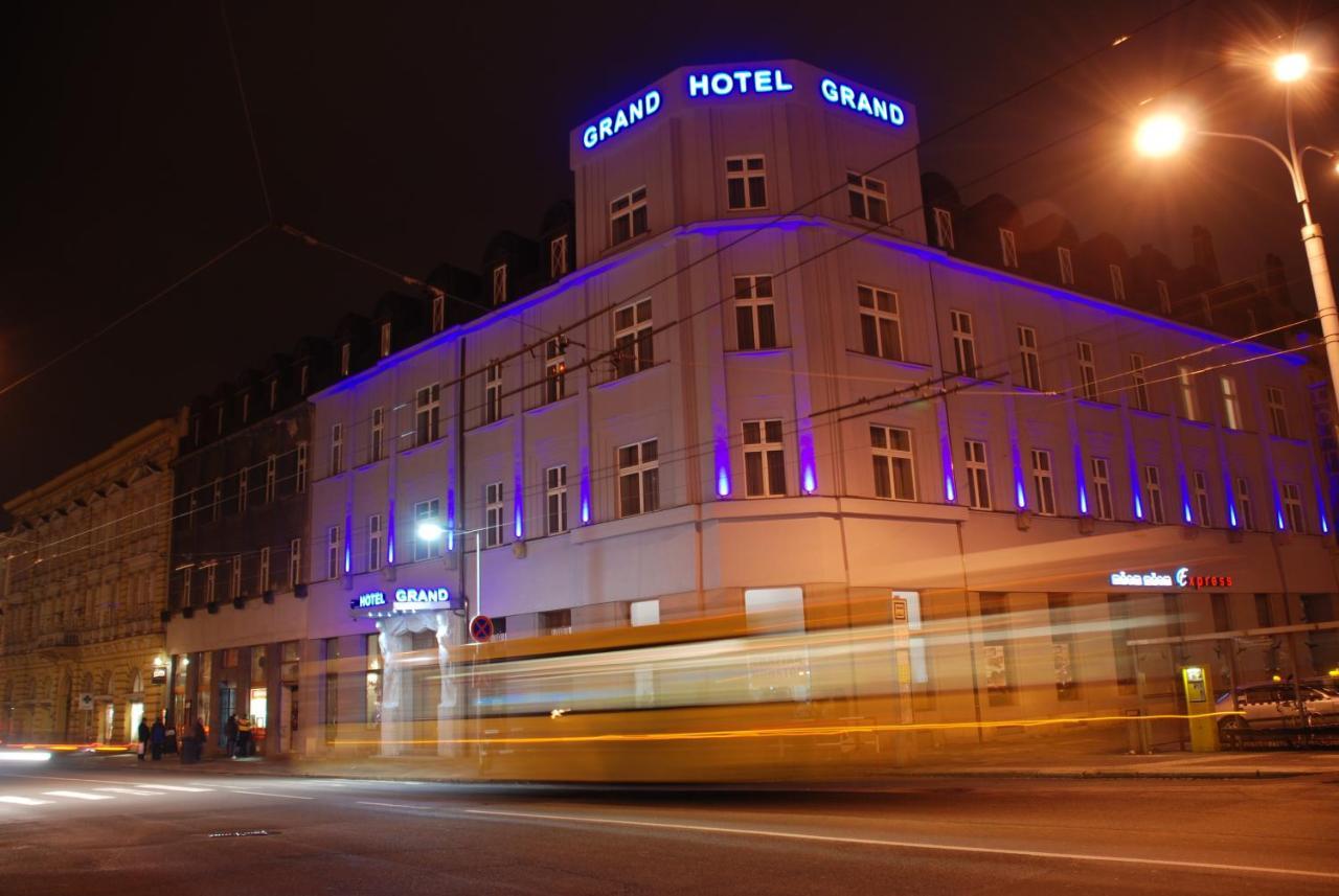 Hotel Grand Градец-Кралове Экстерьер фото